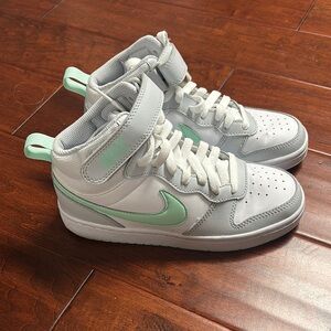 Nike Kids' Court Borough Mid 2 sneakers in a white and mint
